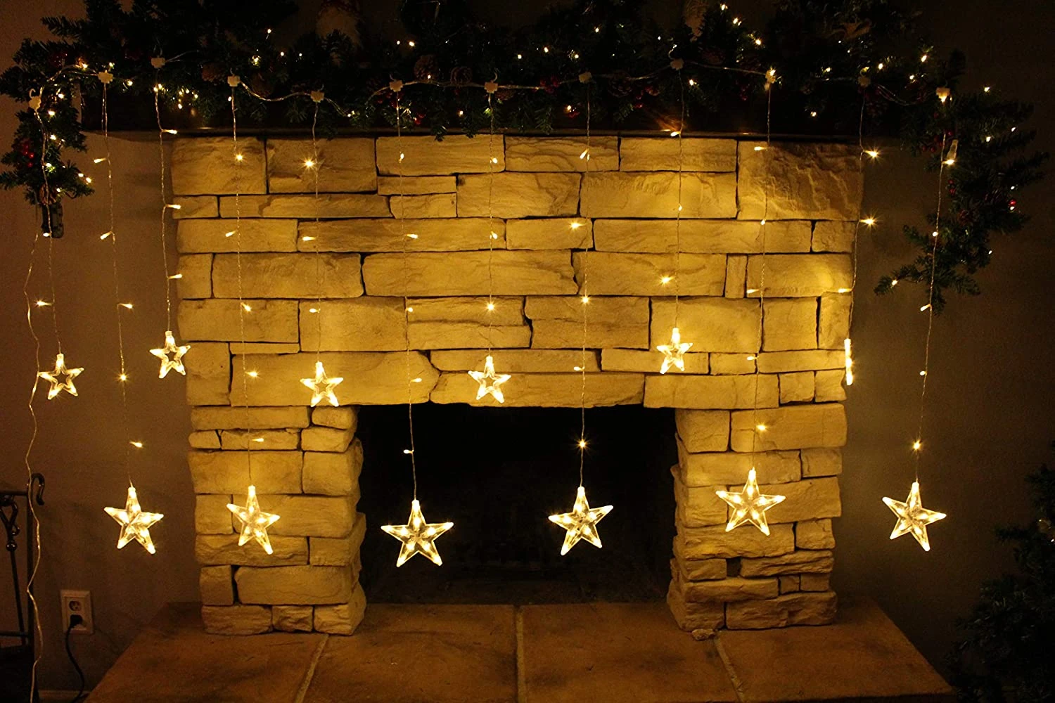 2 Pack 138 LED 12 Stars Curtain String Light 4 2 Pack 138 LED 12 Stars Curtain String Light - Image 2