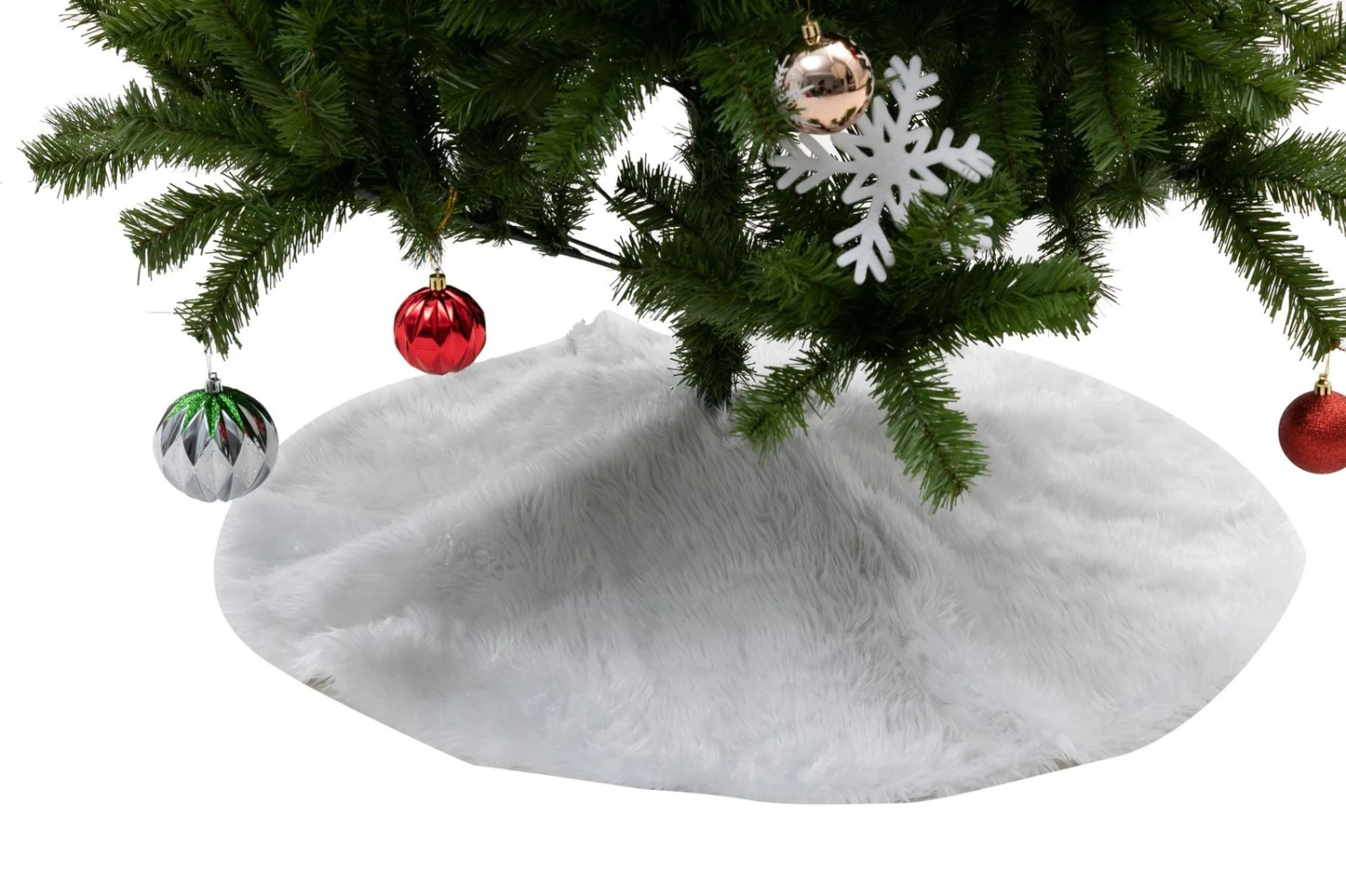 36in Soft Classic Faux Fur Christmas Tree Skirt 8 36in Soft Classic Faux Fur Christmas Tree Skirt - Image 6