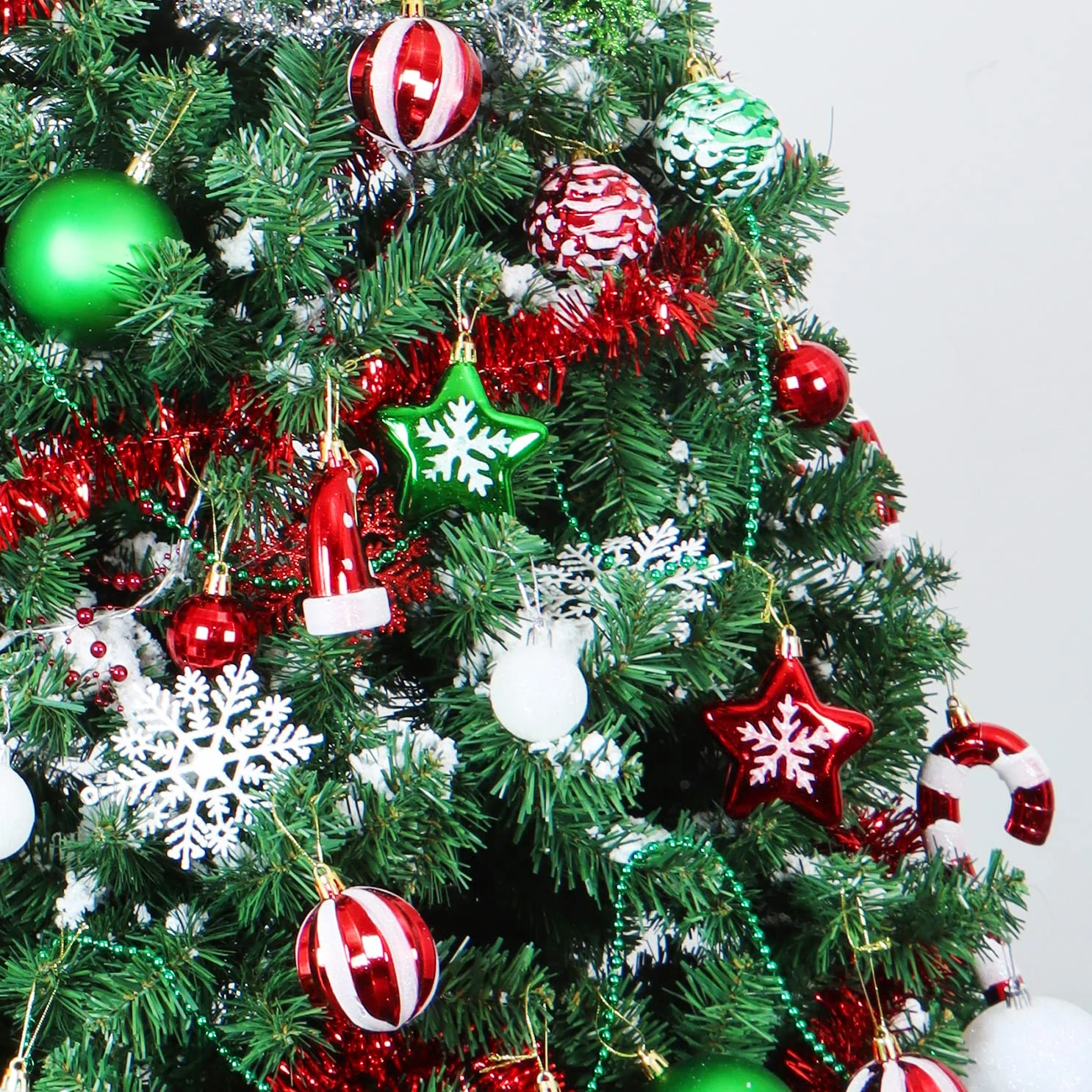 132 Pcs Red, Green, White Christmas Assorted Ornaments With A Silver Star Tree Topper 9 132 Pcs Red, Green, White Christmas Assorted Ornaments With A Silver Star Tree Topper - Image 7